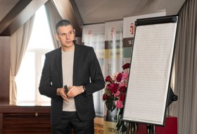 Евгений Жигилий: Популярный тренинг по телефонным продажам и эффективным техникам