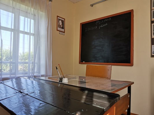 Две родины, два писателя