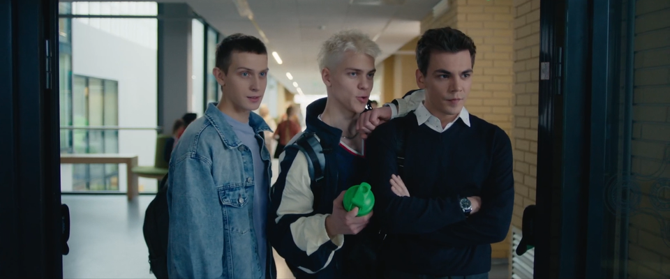 Сумма квадратов катетов