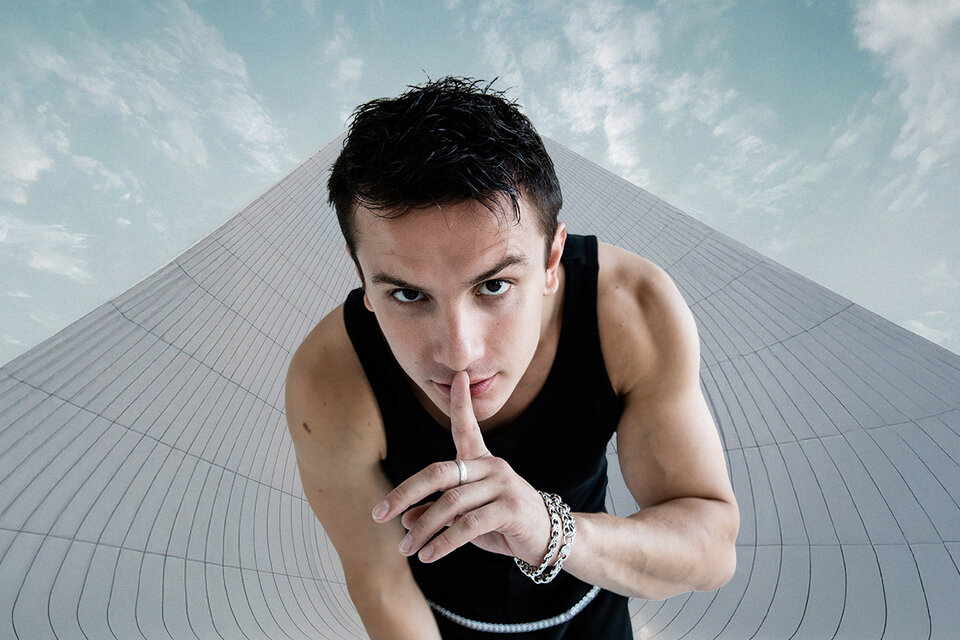 NЮ. Юрий Николаенко