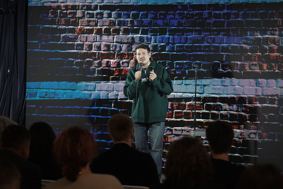 Закрытый микрофон