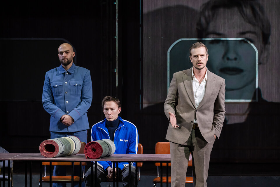 Театр в кино: Воскресение