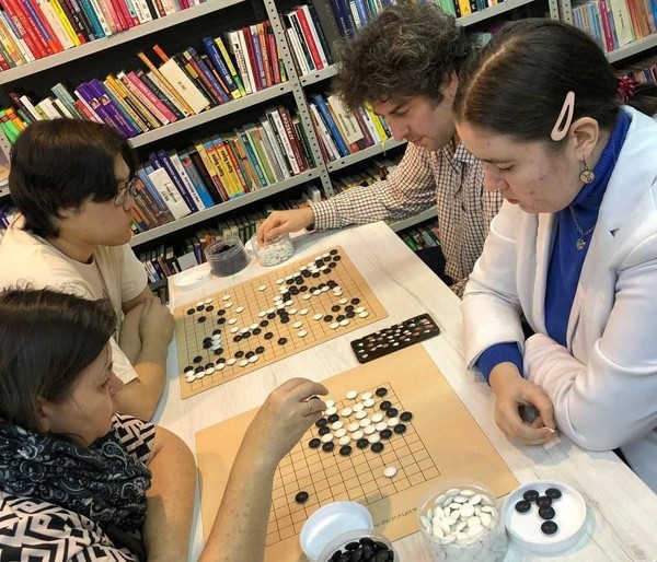 Школа настольных игр «Го» и «Таврели»