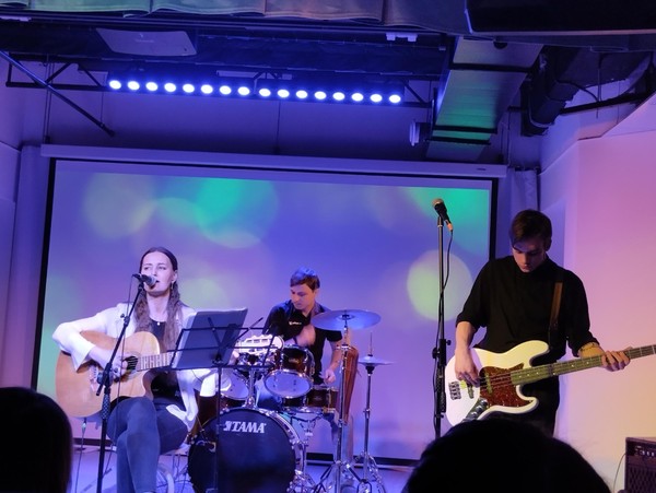 Предновогодний Огонёк