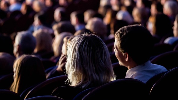 Помолвка при фонарях