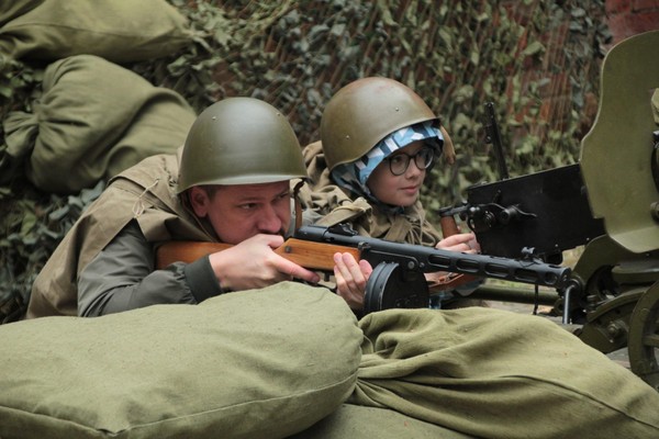 Мастер-класс по сборке-разборке оружия «Славе – не меркнуть, традициям – жить!»