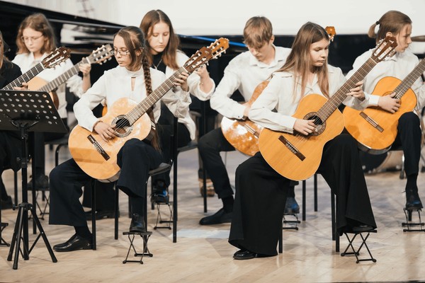 «Шесть струн мечты»